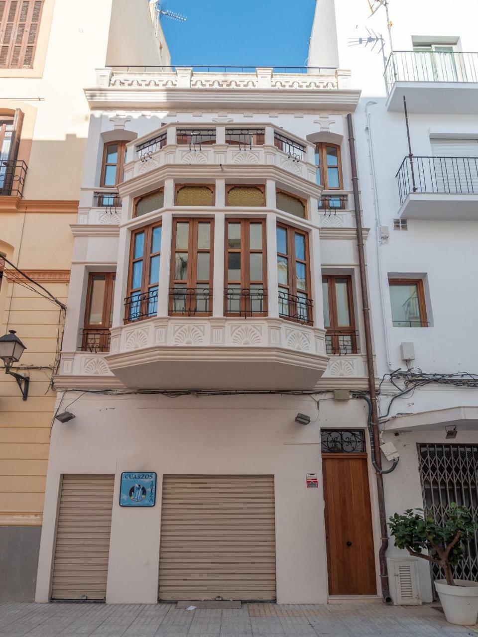 Es Palauet Brandnew One Suite Apartment In Ibiza Center מראה חיצוני תמונה